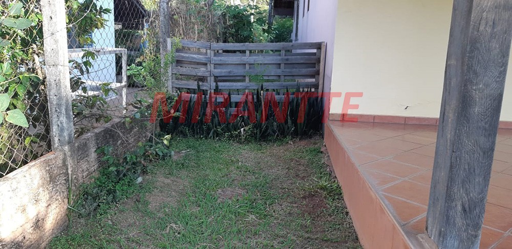 ChÁcara de 210m² com 2 quartos em Guapiaçu