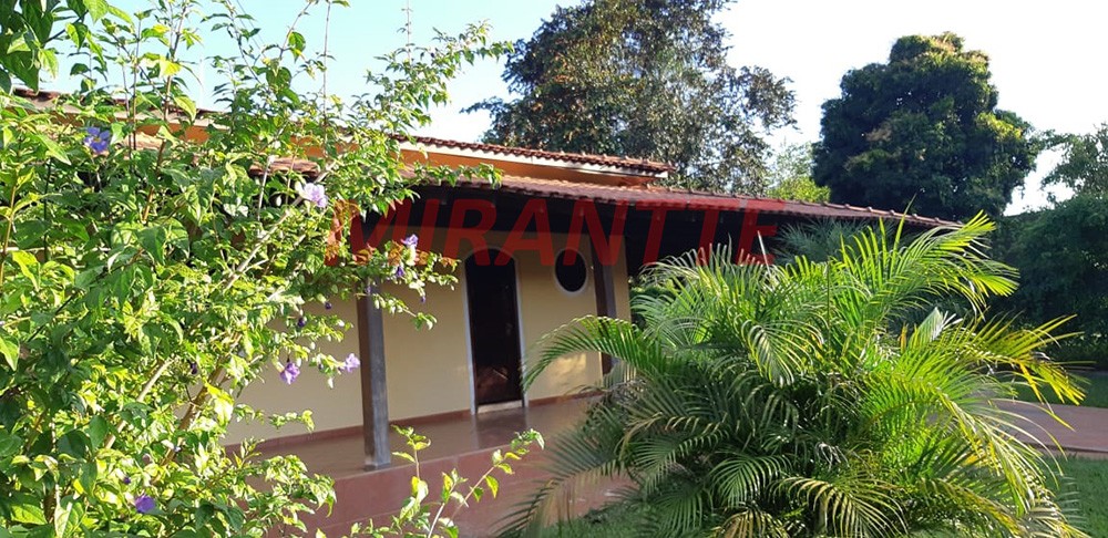 ChÁcara de 210m² com 2 quartos em Guapiaçu