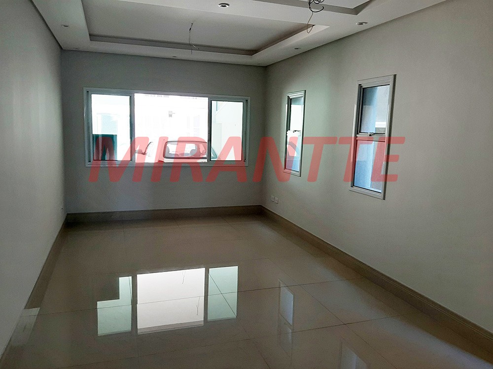 Sobrado de 240m² com 3 quartos em Parque Sao Domingos