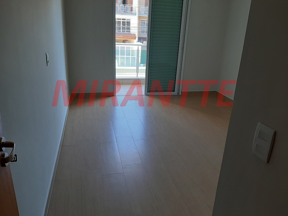 Sobrado de 240m² com 3 quartos em Parque Sao Domingos