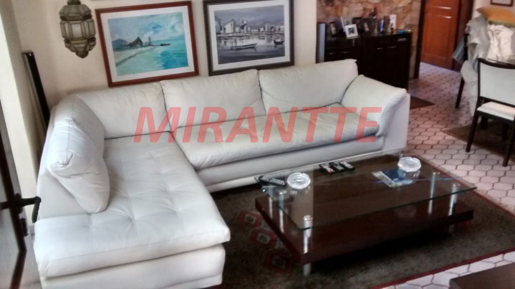 Casa terrea de 302m² com 4 quartos em Vila Rosaria