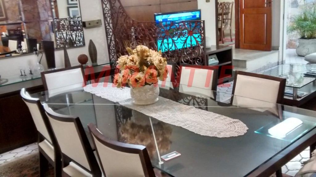 Casa terrea de 302m² com 4 quartos em Vila Rosaria