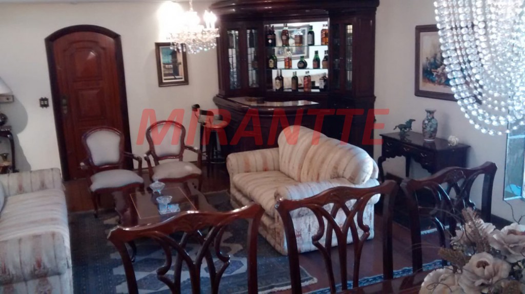 Casa terrea de 302m² com 4 quartos em Vila Rosaria