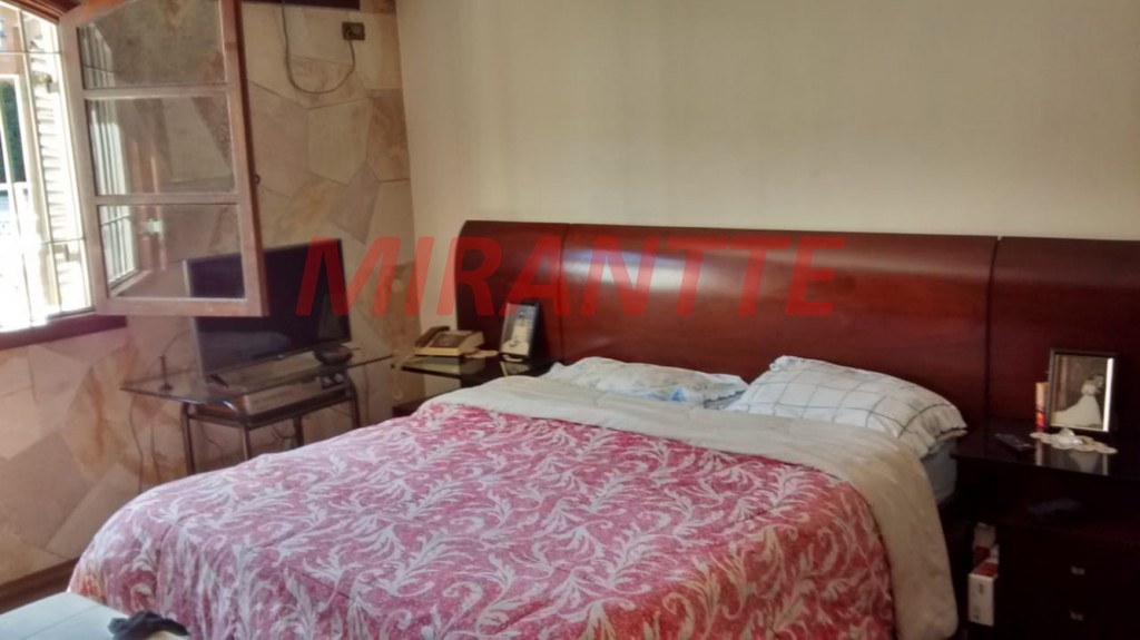 Casa terrea de 302m² com 4 quartos em Vila Rosaria