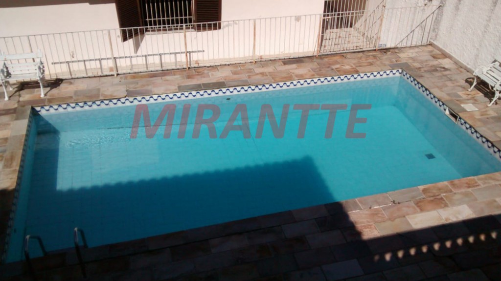 Casa terrea de 302m² com 4 quartos em Vila Rosaria