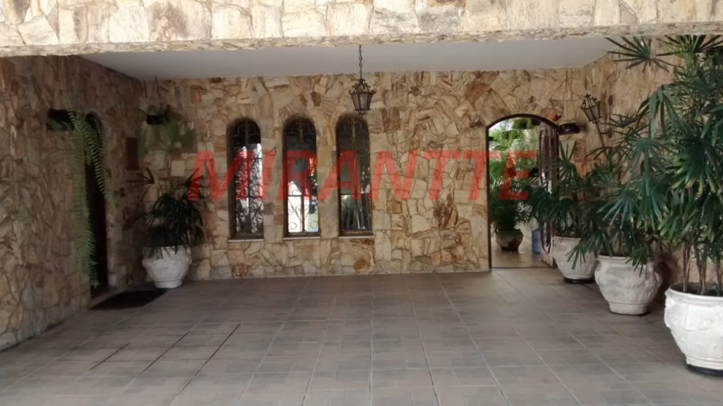 Casa terrea de 302m² com 4 quartos em Vila Rosaria