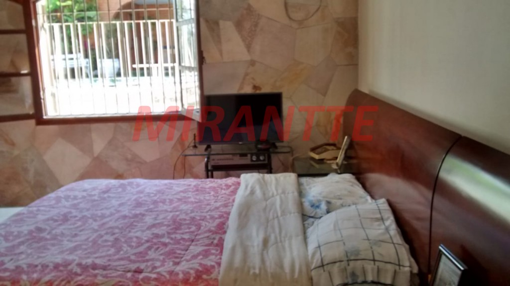 Casa terrea de 302m² com 4 quartos em Vila Rosaria