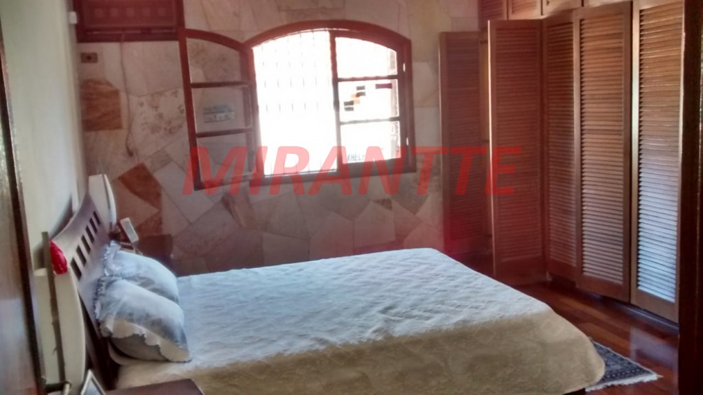 Casa terrea de 302m² com 4 quartos em Vila Rosaria