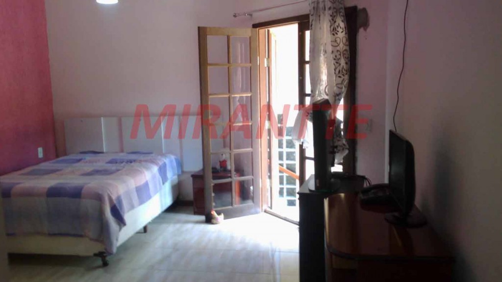 Sobrado de 550m² com 2 quartos em SANTA INÊS