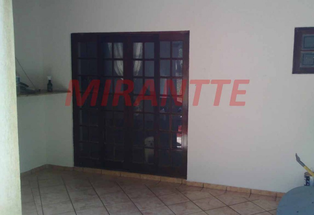 Sobrado de 550m² com 2 quartos em SANTA INÊS