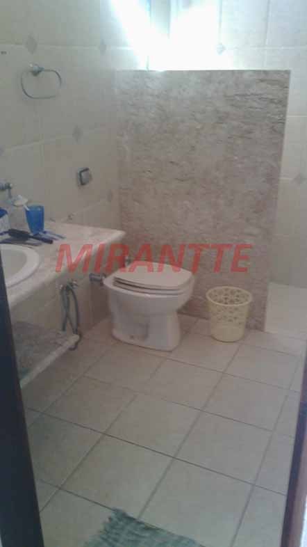 Sobrado de 550m² com 2 quartos em SANTA INÊS