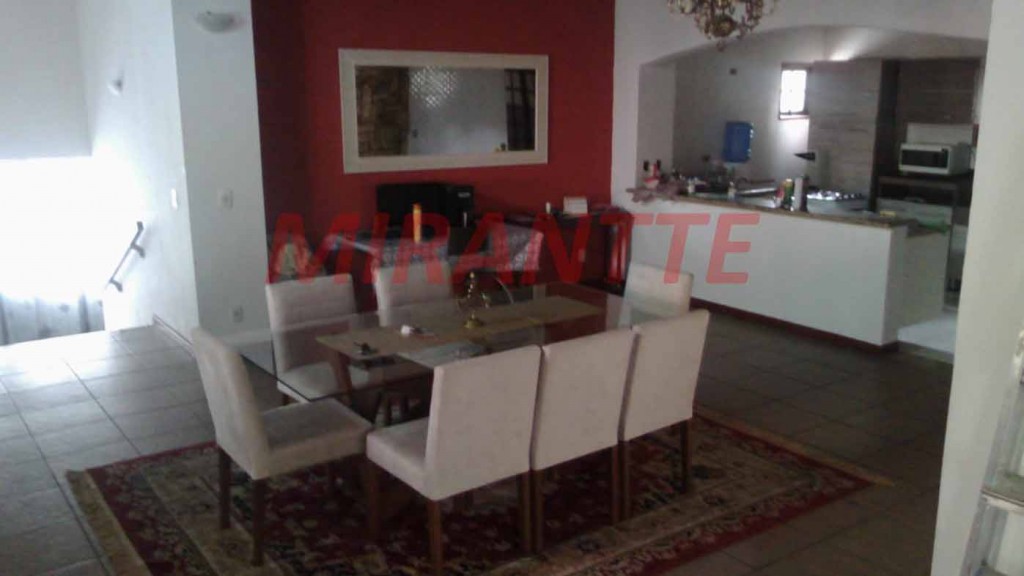 Sobrado de 550m² com 2 quartos em SANTA INÊS