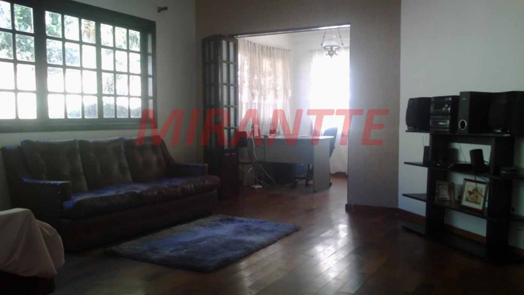 Sobrado de 550m² com 2 quartos em SANTA INÊS