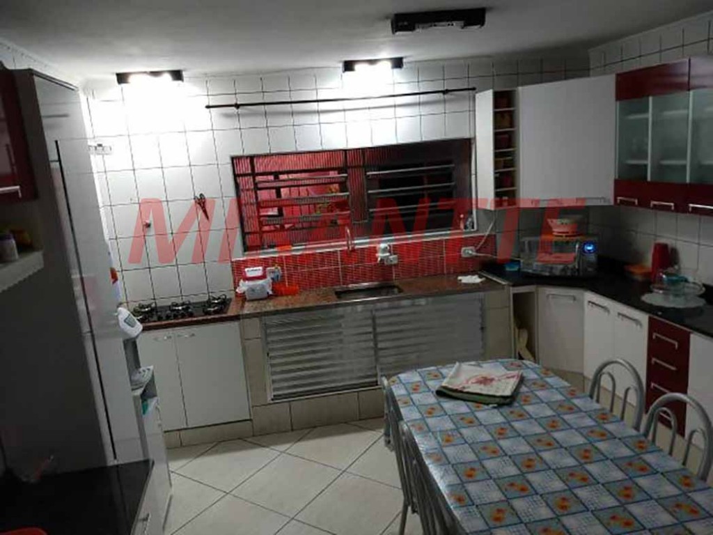 Sobrado de 254m² com 3 quartos em Vila Bremen