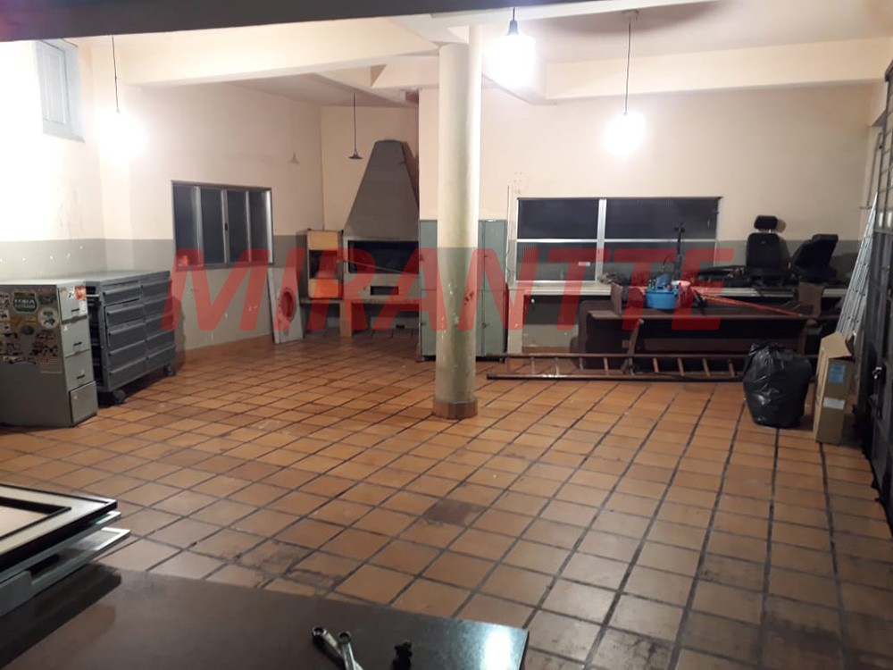 Comercial em Parque Novo Mundo