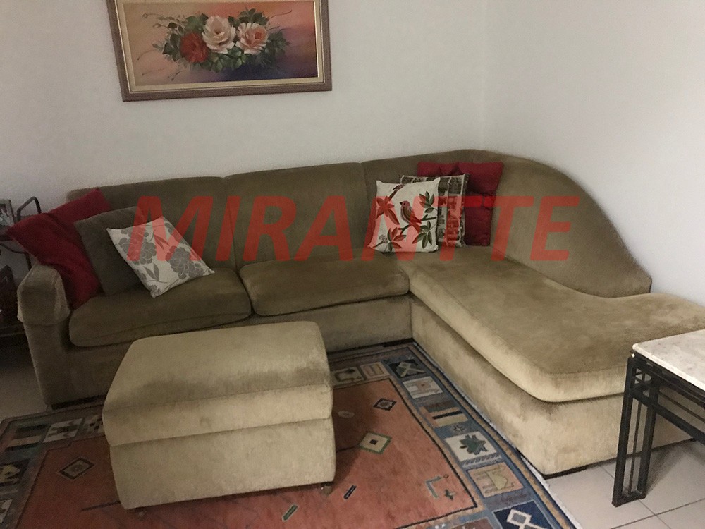 Sobrado de 342m² com 4 quartos em Água Fria