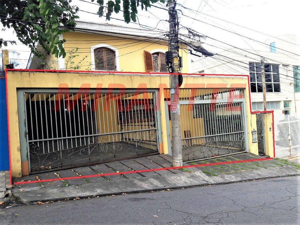 Sobrado de 339m² com 4 quartos em Santana