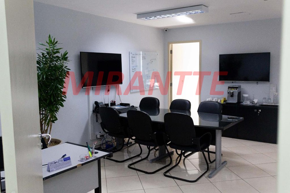 Comercial de 332m² em Bela Vista