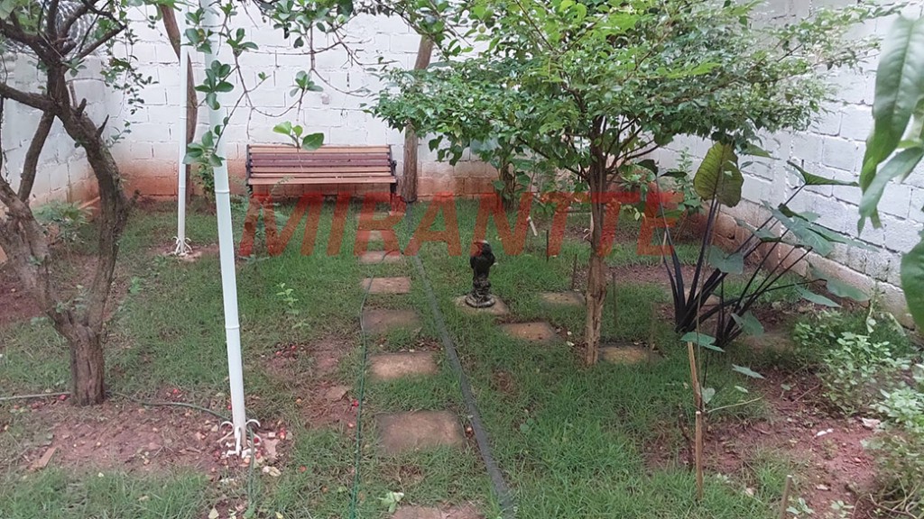 Casa terrea de 200m² com 3 quartos em Santa Teresinha