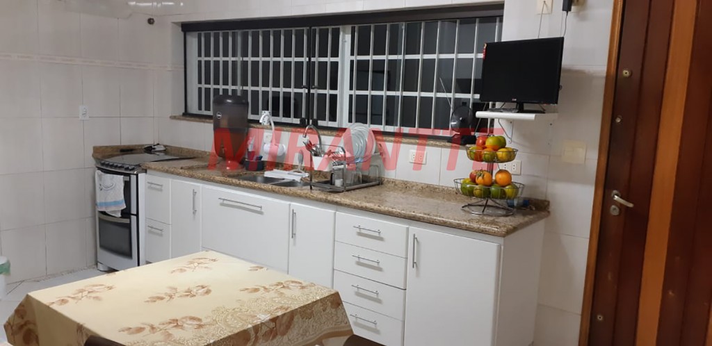 Sobrado de 225m² com 3 quartos em Parada Inglesa