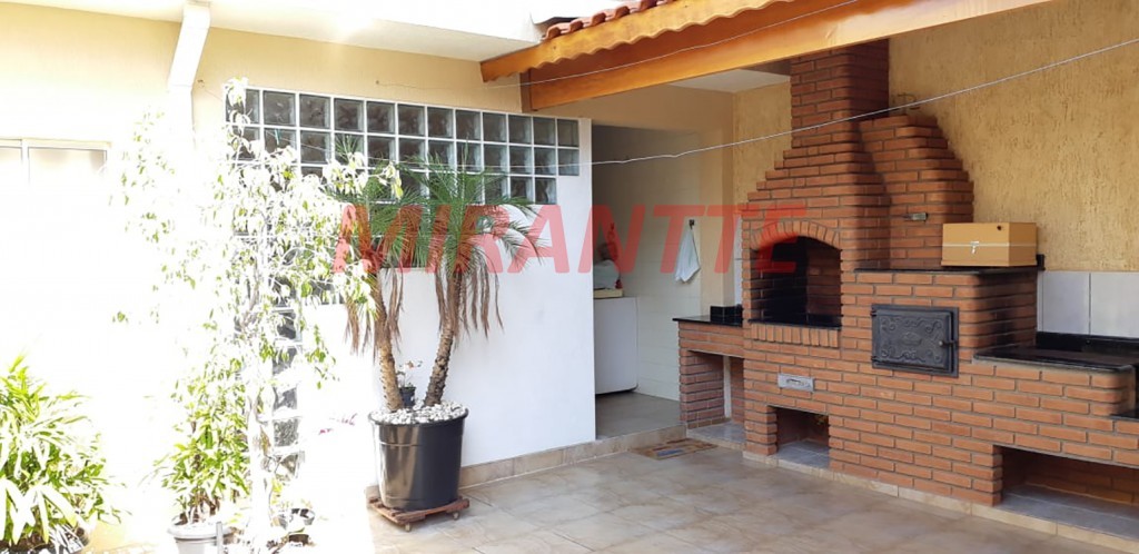 Sobrado de 225m² com 3 quartos em Parada Inglesa