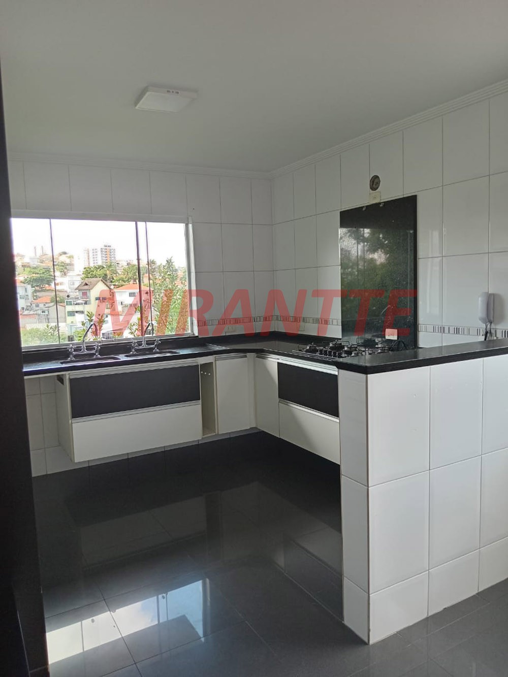 Sobrado de 270m² com 4 quartos em Vila Guilherme