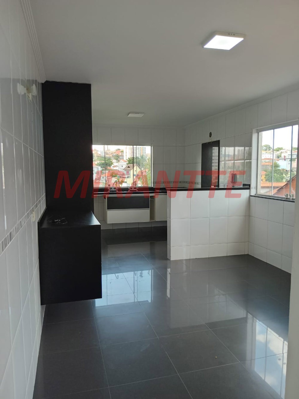 Sobrado de 270m² com 4 quartos em Vila Guilherme