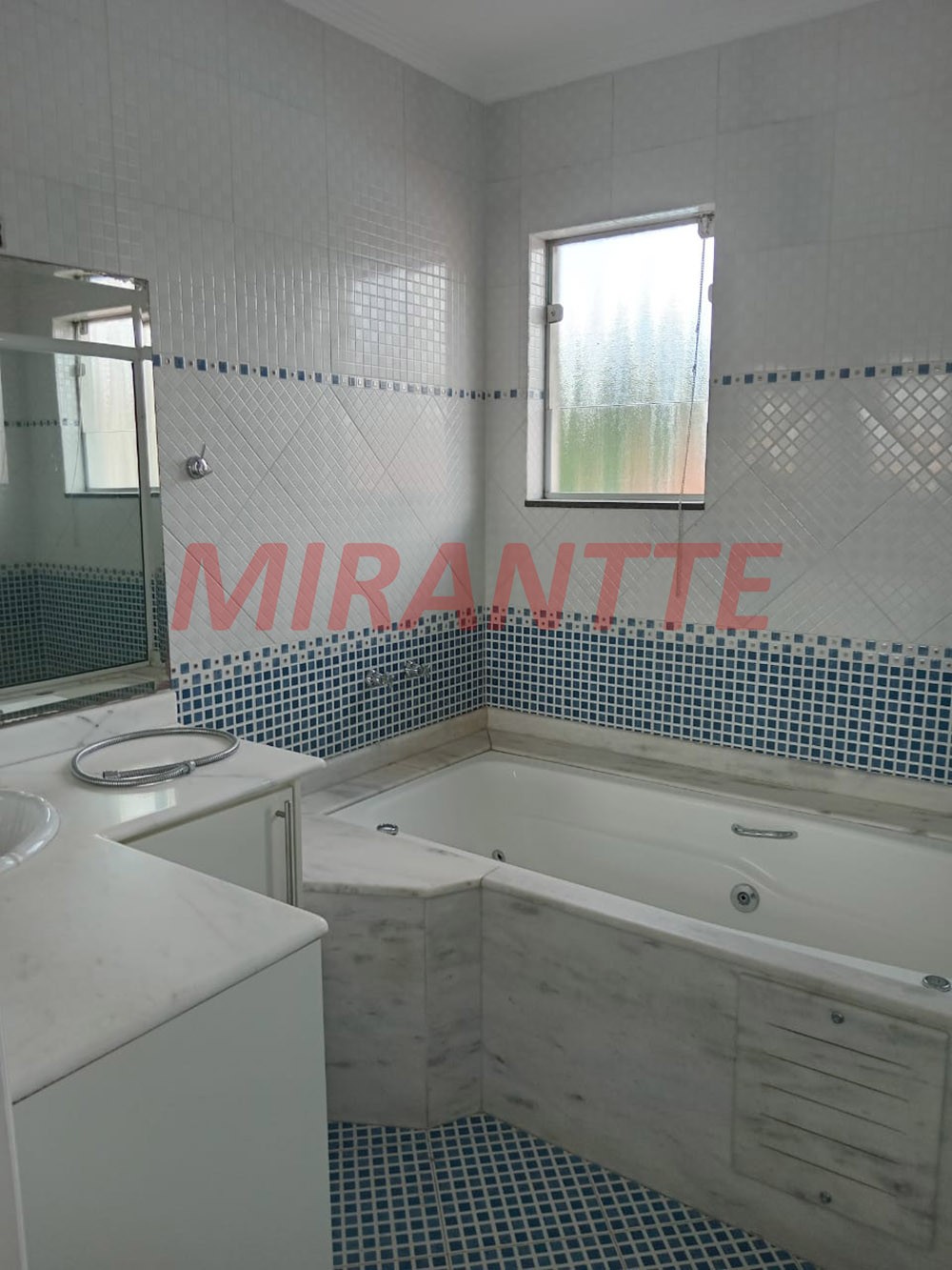 Sobrado de 270m² com 4 quartos em Vila Guilherme