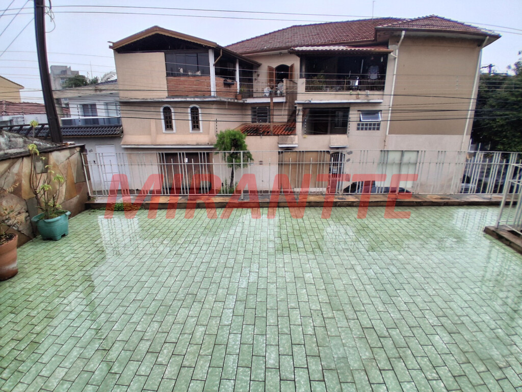 Sobrado de 360m² com 2 quartos em Vila Maria Alta
