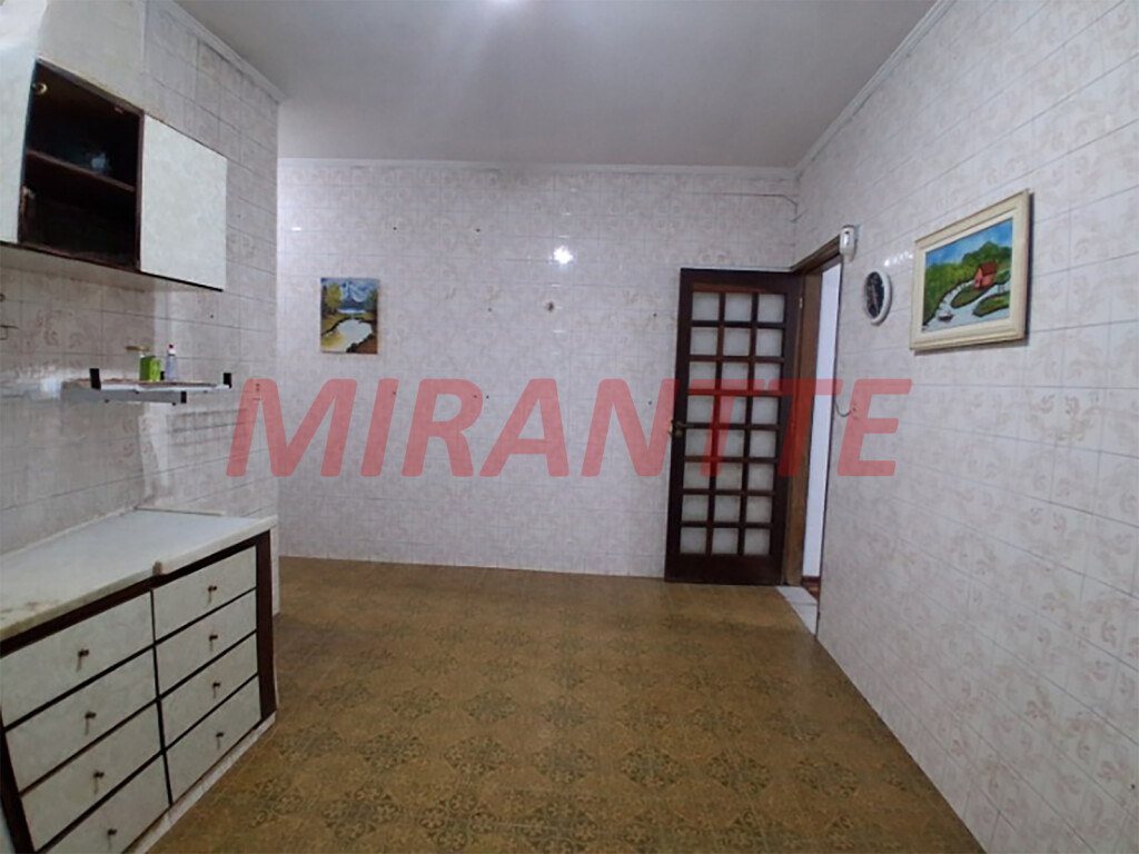 Sobrado de 360m² com 2 quartos em Vila Maria Alta