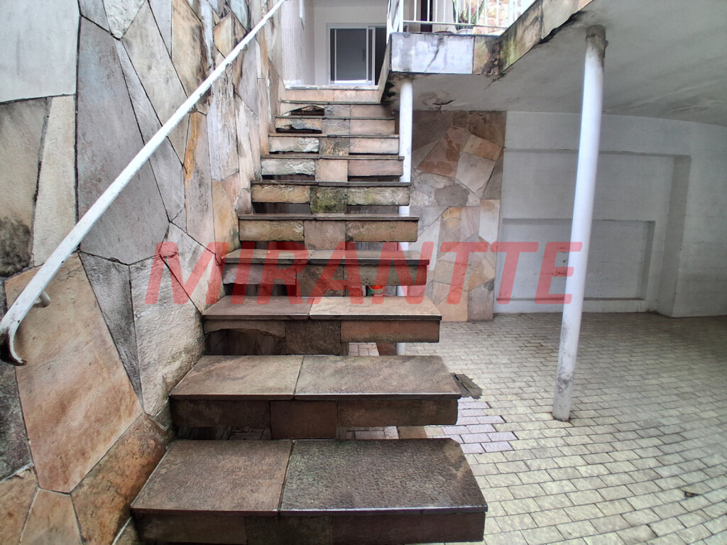 Sobrado de 360m² com 2 quartos em Vila Maria Alta