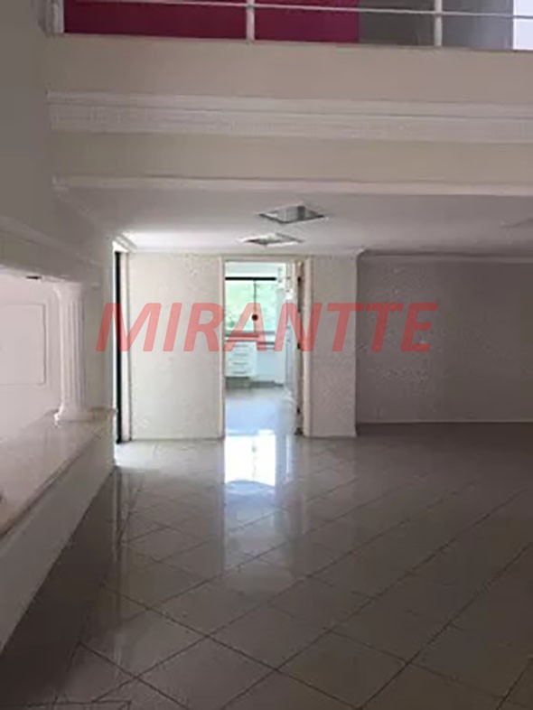 Sobrado de 500m² com 4 quartos em CENTRO