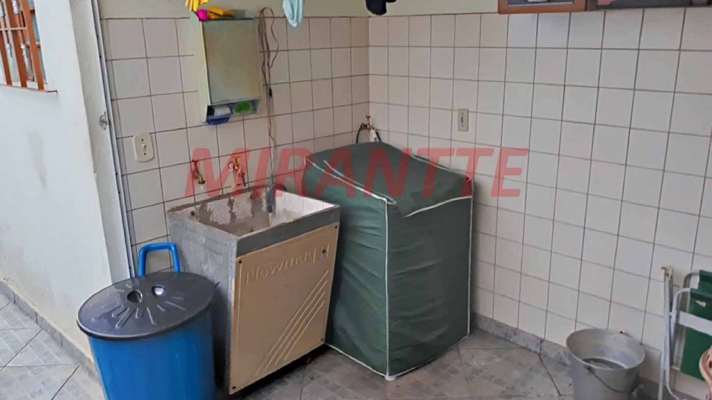 Casa terrea de 173m² com 3 quartos em Água Fria