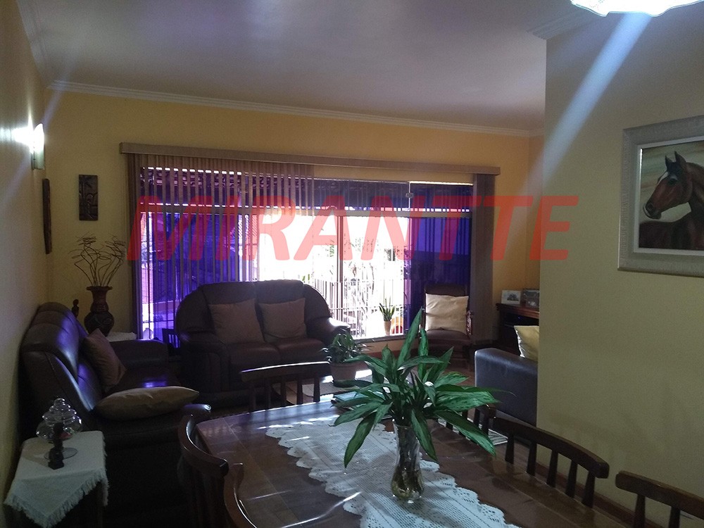 Casa terrea de 190m² com 3 quartos em Cachoeirinha