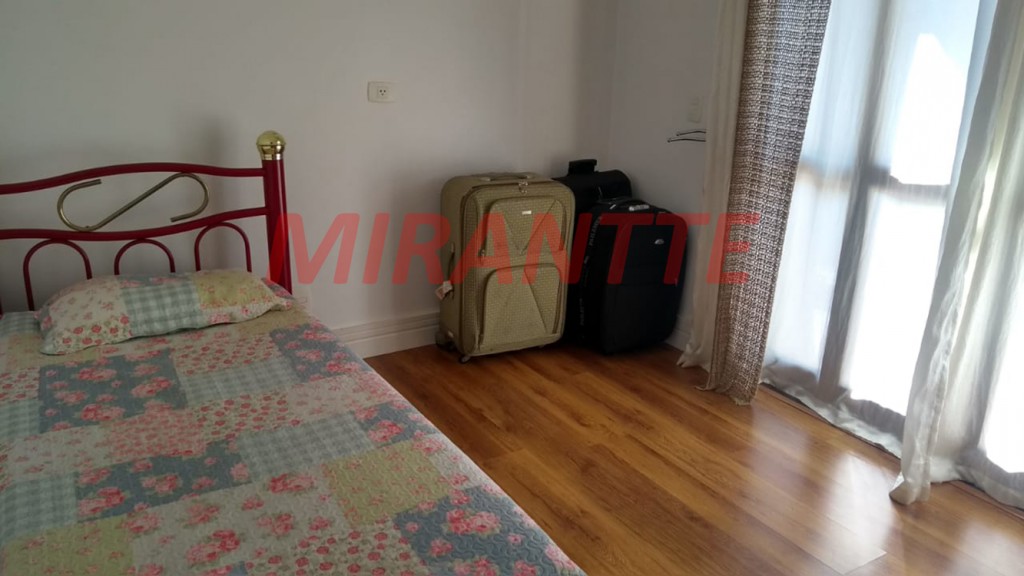 Sobrado de 500m² com 5 quartos em Serra Da Cantareira