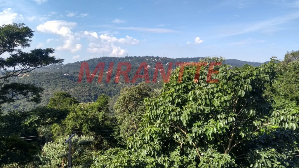 Sobrado de 500m² com 5 quartos em Serra Da Cantareira