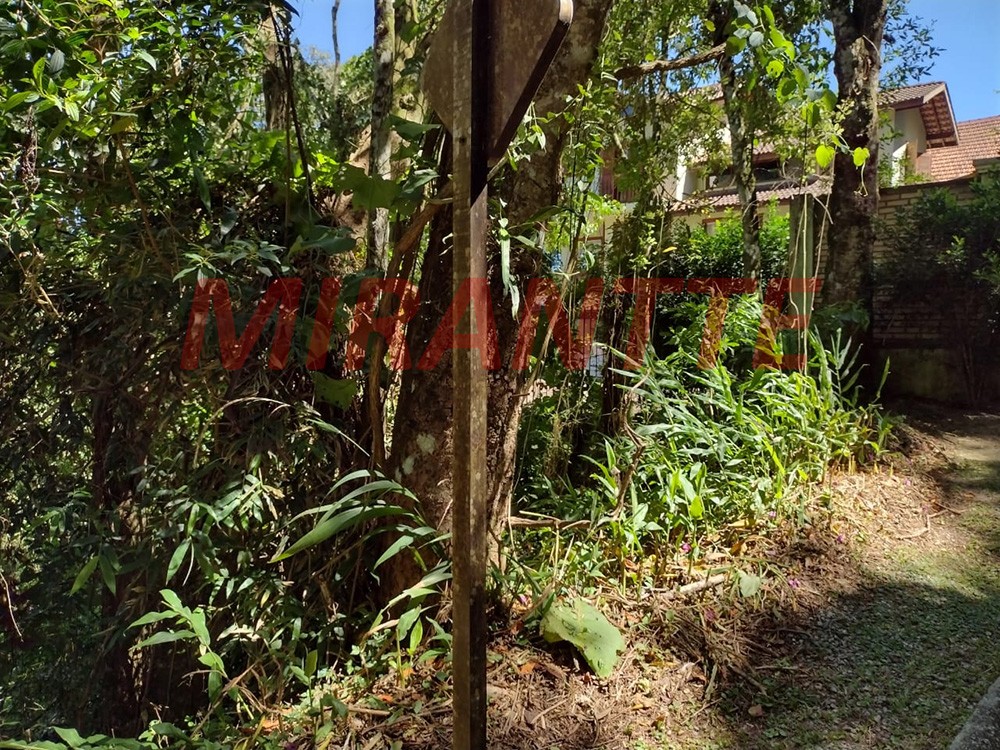 Terreno de 1040m² em Serra Da Cantareira