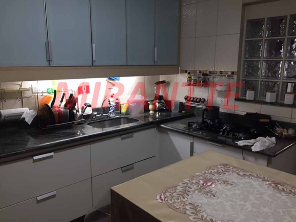 Apartamento com 3 quartos em Santana