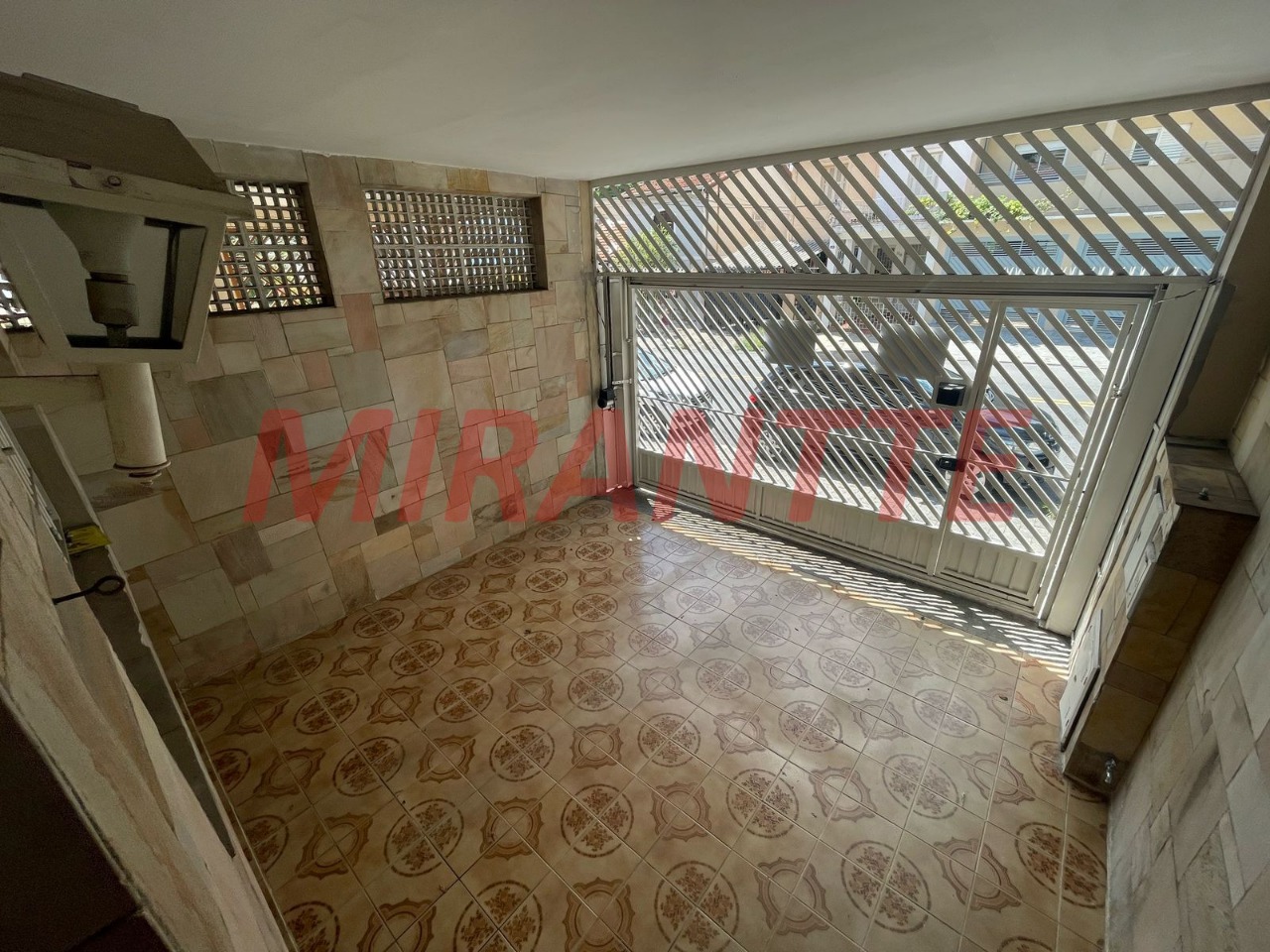 Sobrado de 200m² com 3 quartos em Santa Teresinha