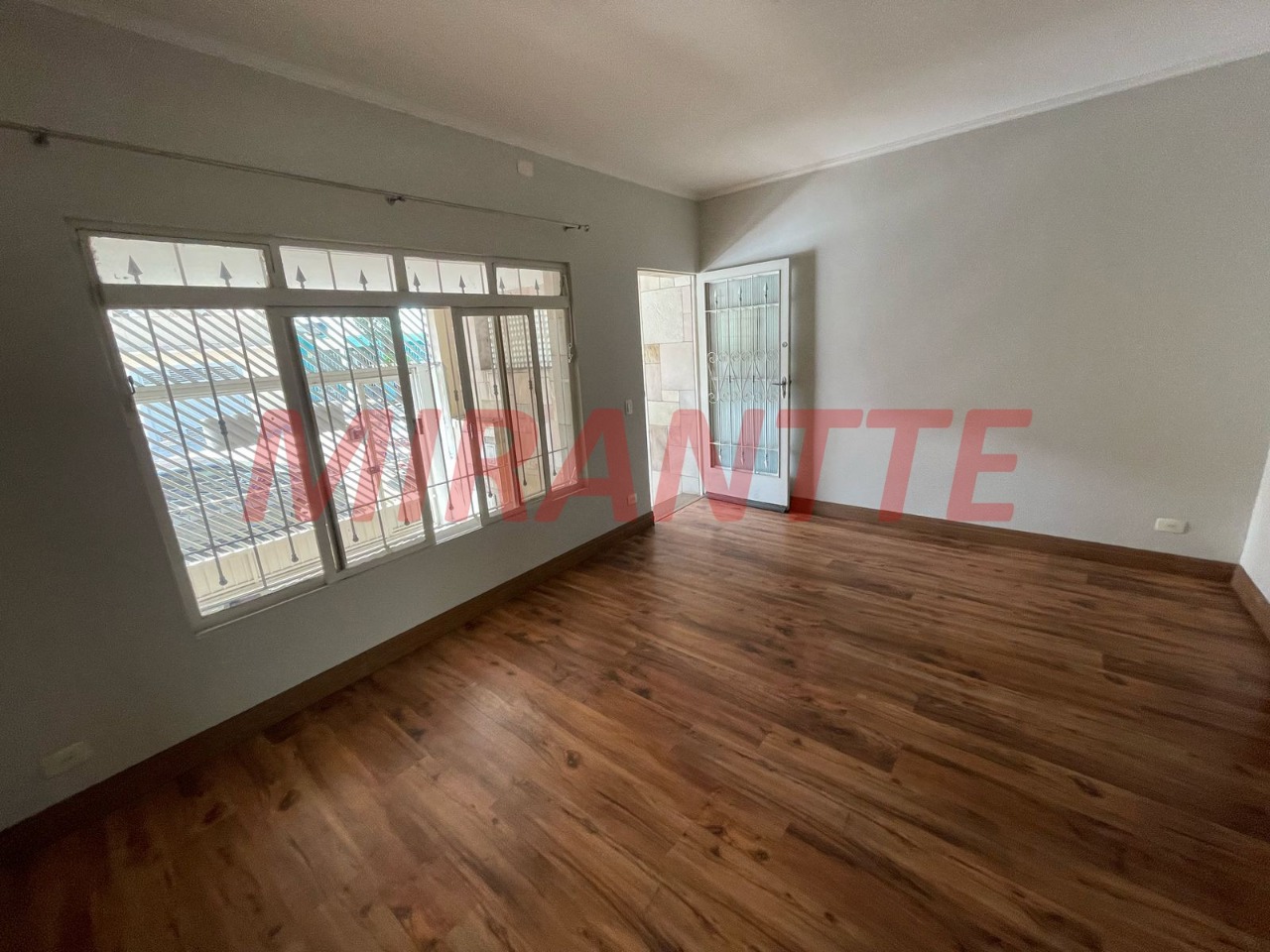 Sobrado de 200m² com 3 quartos em Santa Teresinha