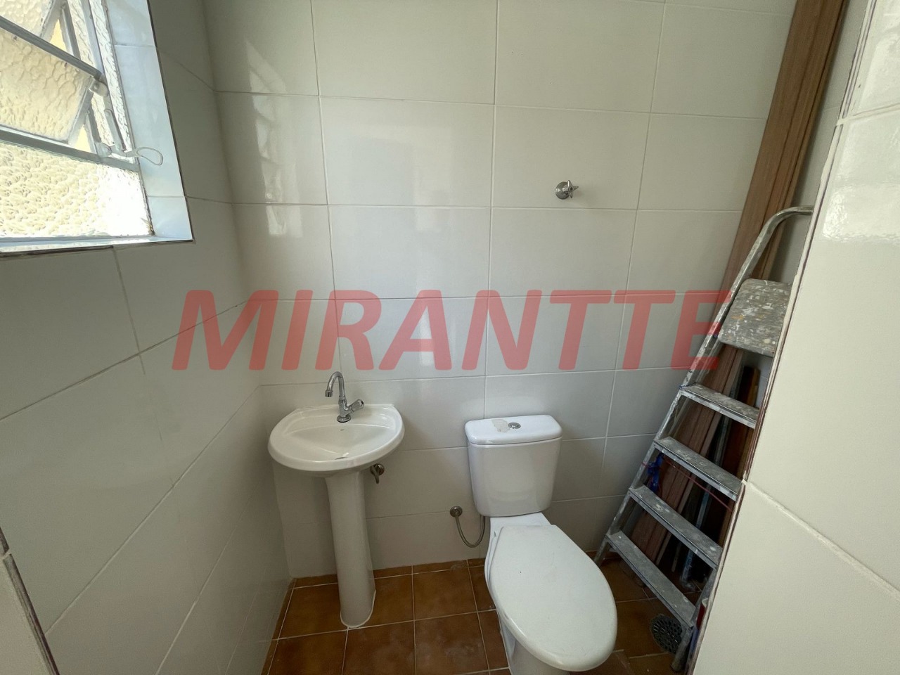 Sobrado de 200m² com 3 quartos em Santa Teresinha