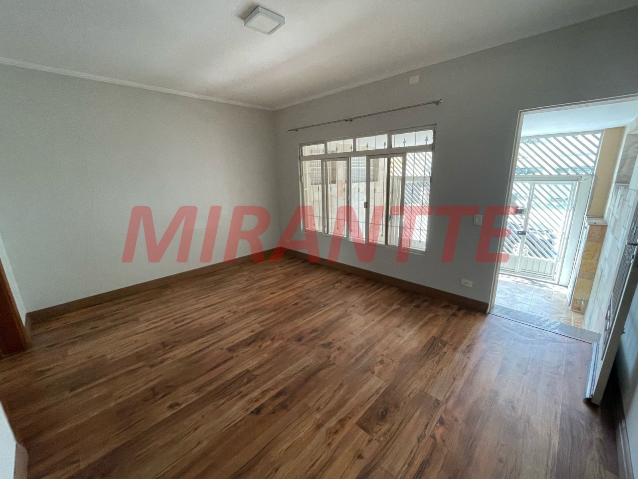 Sobrado de 200m² com 3 quartos em Santa Teresinha
