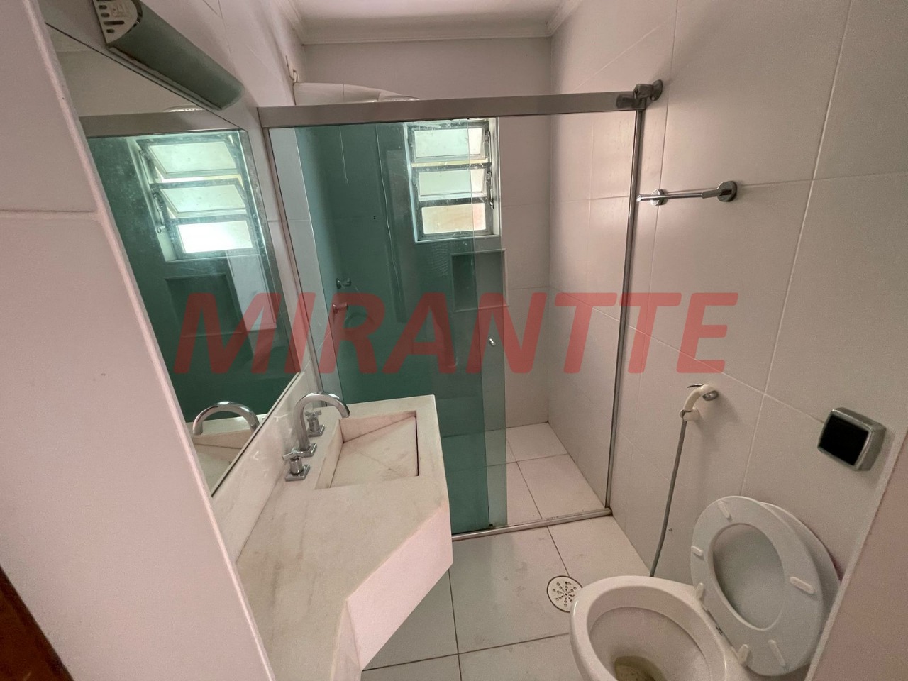 Sobrado de 200m² com 3 quartos em Santa Teresinha
