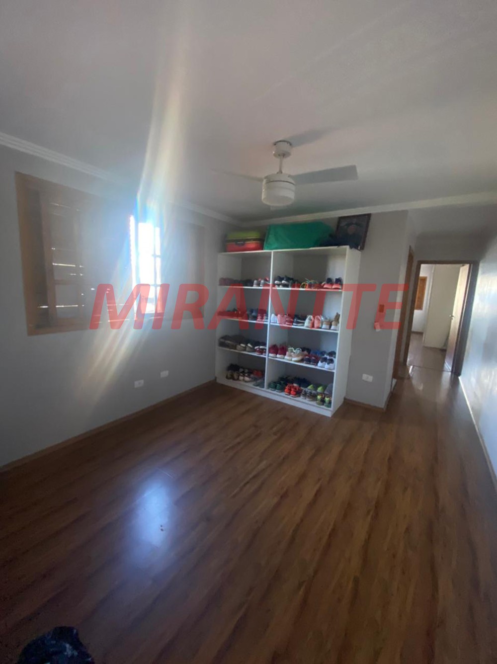 Sobrado de 200m² com 3 quartos em Parque Vitoria