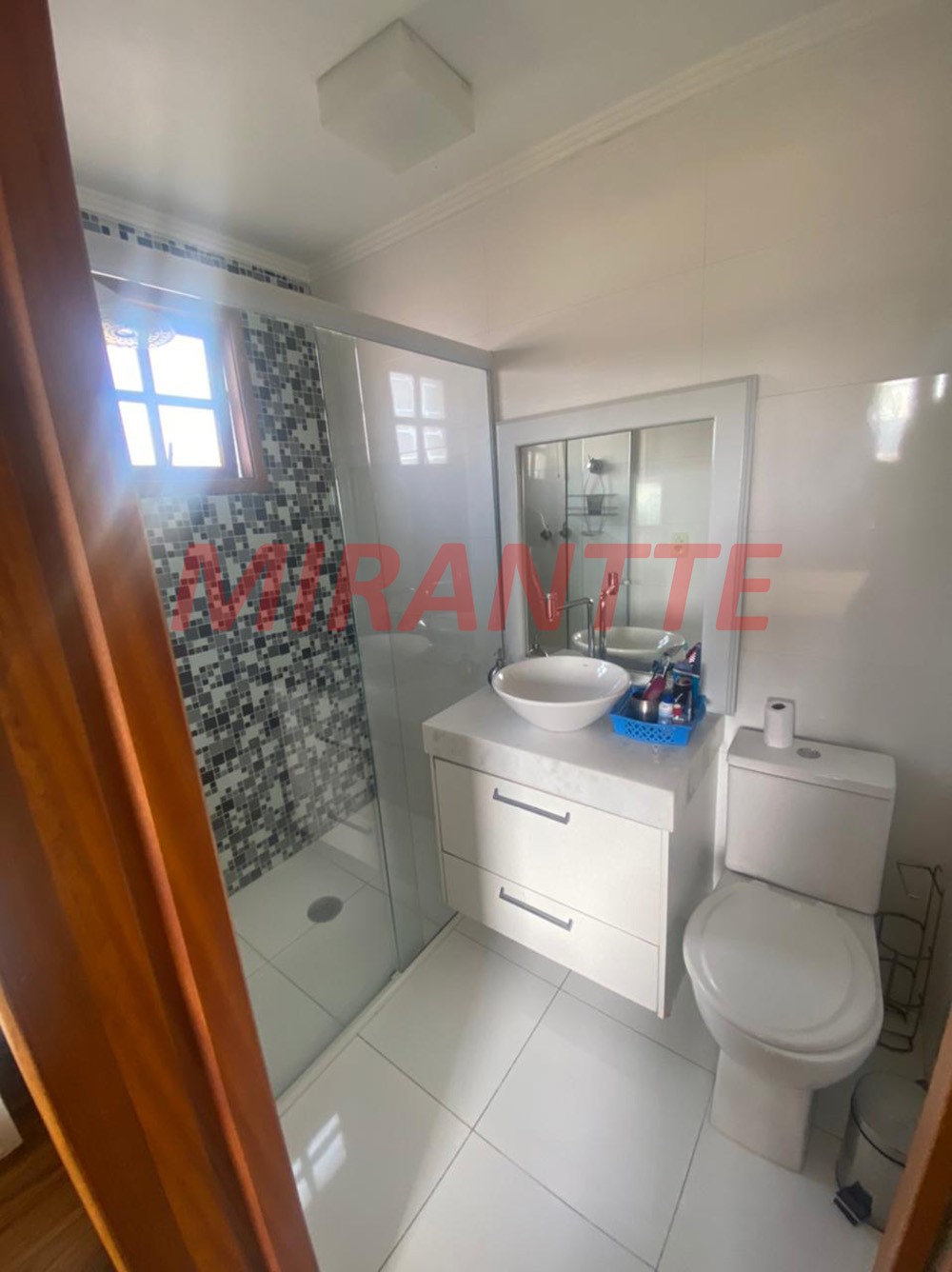 Sobrado de 200m² com 3 quartos em Parque Vitoria