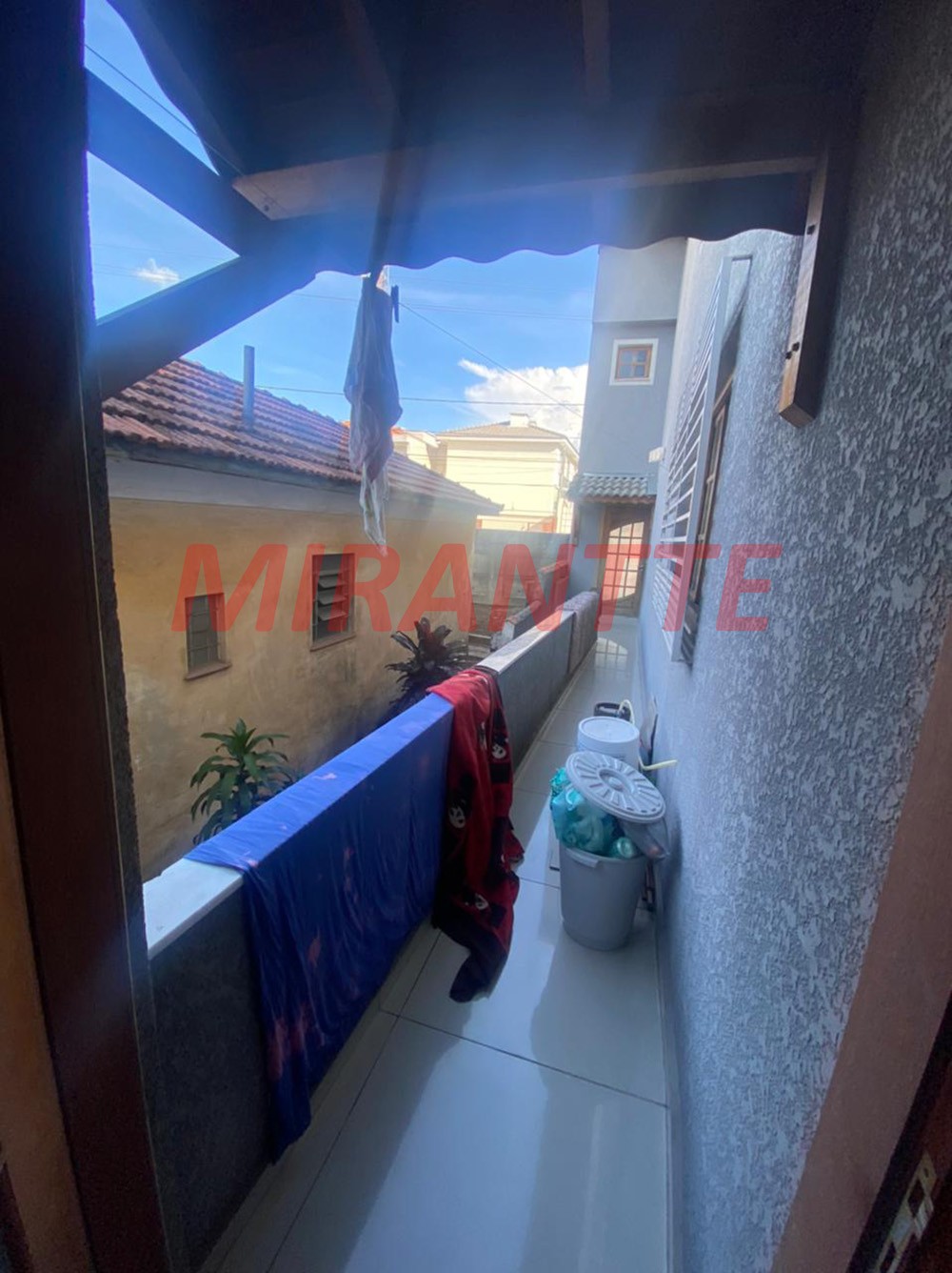 Sobrado de 200m² com 3 quartos em Parque Vitoria