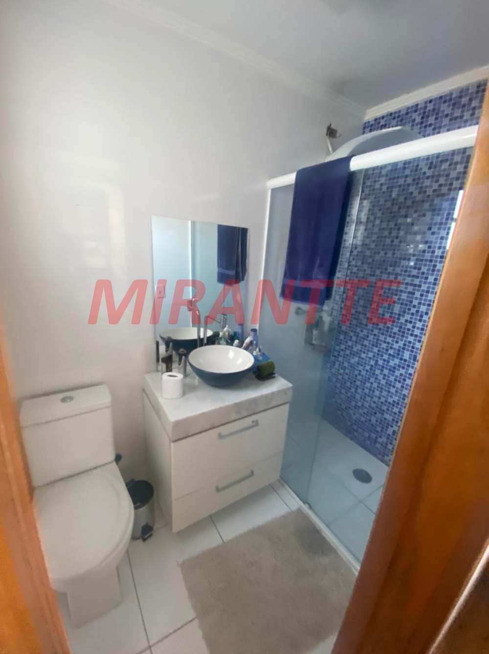 Sobrado de 200m² com 3 quartos em Parque Vitoria