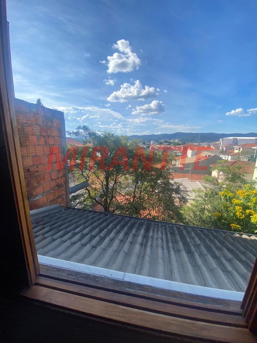 Sobrado de 200m² com 3 quartos em Parque Vitoria