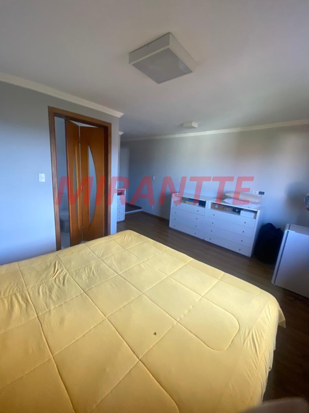 Sobrado de 200m² com 3 quartos em Parque Vitoria