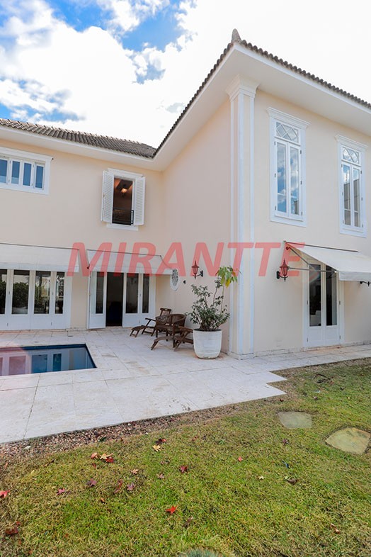 Sobrado de 474m² com 4 quartos em Cidade Jardim